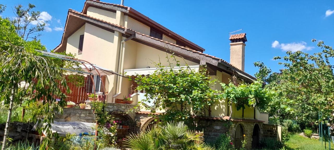 Hotel Il Glicine Sutri Exterior foto
